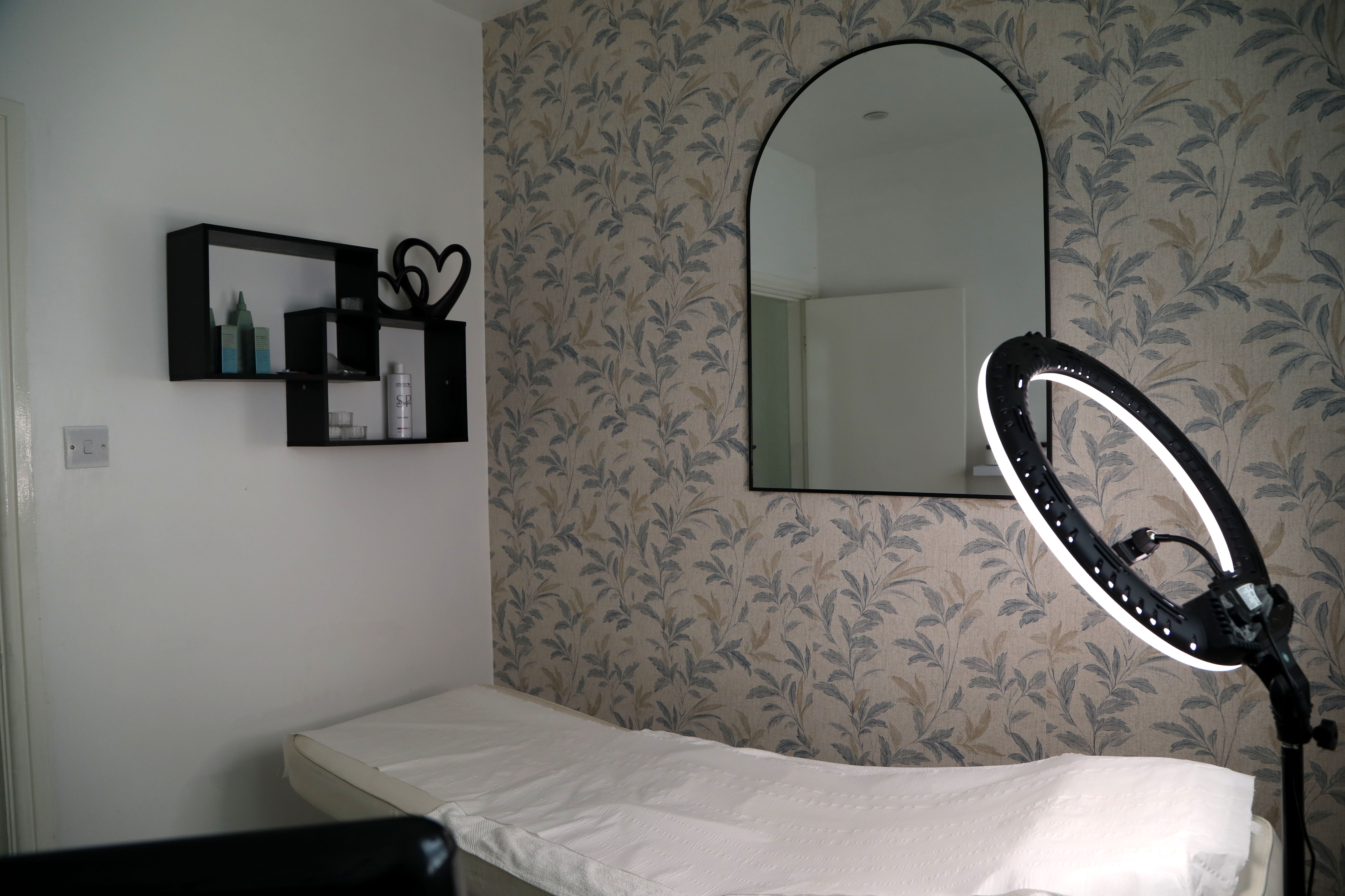 Nadias Aesthetic Clinic Manchester - Only Ladies! secondary image 1